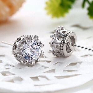 New 925 Sterling Silver Diamond Stud Earrings
